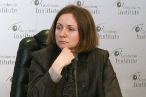 "Тройка Диалог Украина": спад промышленности может отразиться на валютных резервах