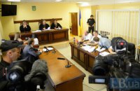 Суд объявит решение о продлении ареста Медведько