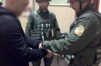 В одеському аеропорту затримали іноземця, підозрюваного у вбивстві в США