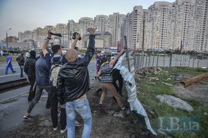 Начальник киевской милиции попросил Кличко разобраться со скандальными стройками