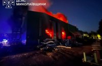 Ворог вдарив по енергетиці та господарському магазину в Миколаївській області