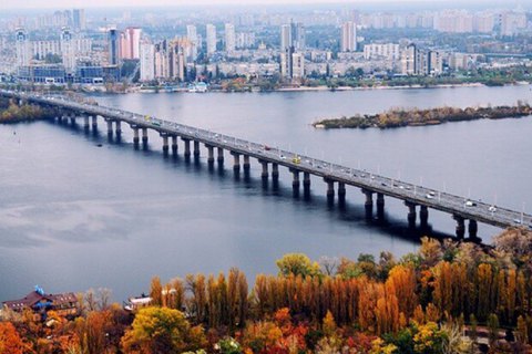 Поліція затримала чоловіка, який повідомив про псевдозамінування мосту Патона