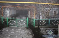 ​В Одесской области мужчина из ревности исколол жену шилом на глазах у дочери