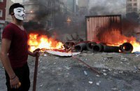 Валяючи паркани, не повалиш владу
