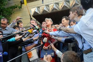 Ирина Луценко: моего мужа никто не лечит