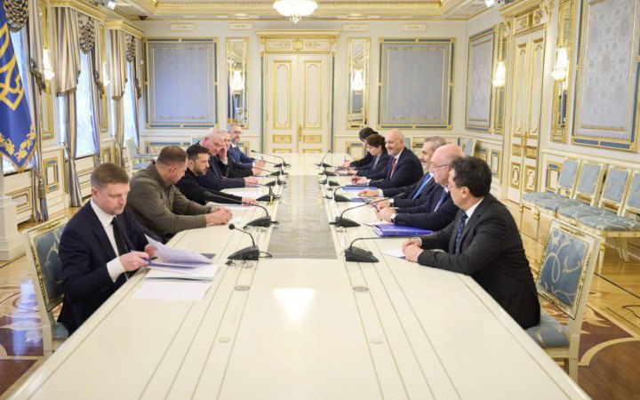 Володимир Зеленський у Києві зустрівся з міністром закордонних справ Туреччини