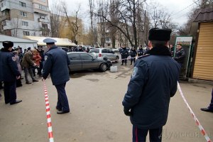 Милиция задержала подозреваемых в стрельбе возле одесского суда