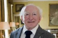 Президентом Ирландии стал 70-летний поэт