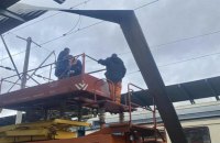 Через негоду в Україні затримуються понад 20 потягів далекого сполучення