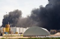 Угроза переброски огня с нефтебазы на воинскую часть исчезла