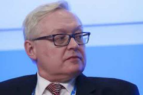 Россия заявила о готовности "бомбить" корабли, которые "вторгаются"