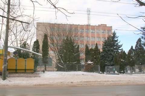 У Тернополі другий за рік призовник зірвався з п'ятого поверху військкомату