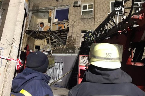 В Запорожье в квартире четырехэтажного дома взорвался газ, есть погибший и пострадавшие