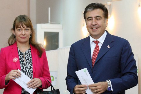 Колишня дружина Саакашвілі заявила, що не знала про його стосунки з депутаткою Ради