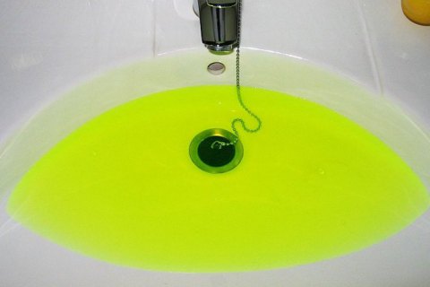 Киевлян предупреждают об испытании теплосетей - в воду добавят нетоксичный краситель