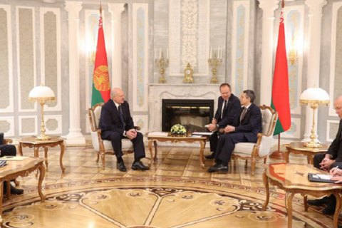 Лукашенко назвал Беларусь "восточной Швейцарией"