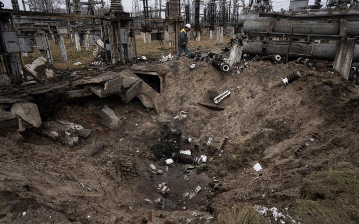 Головне за ніч та ранок середи, 25 грудня: ворожа ракетна атака ворога, 266 боїв на фронті, графіки відключень світла