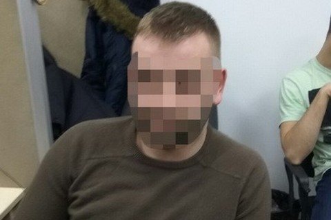 Офисный работник совершил 16 "минирований" с требованием погасить его кредит