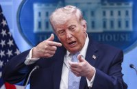 Трамп наказав завдати "нищівного удару" по Ірану у разі замаху на нього