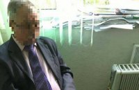 Чиновника Держводагентства затримали в Києві за хабар