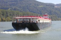 Україна отримала від Австрії 60 барж, замовлених ще Радянським Союзом