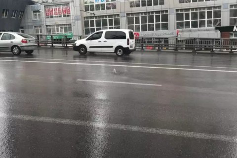 Новопостроенный Шулявский мост в Киеве не справился с дождем