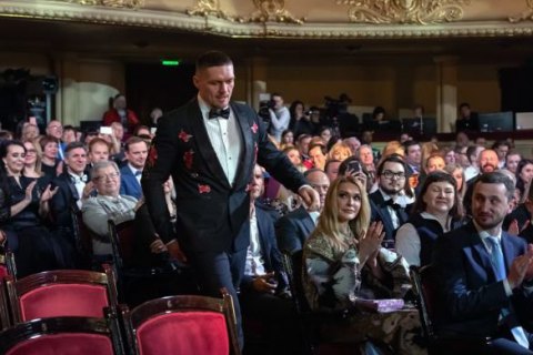 Промоутер Усика сообщил, когда украинец вернется на ринг
