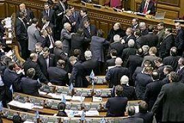 Регионалы угрожают блокадой, если не повысят соцстандарты
