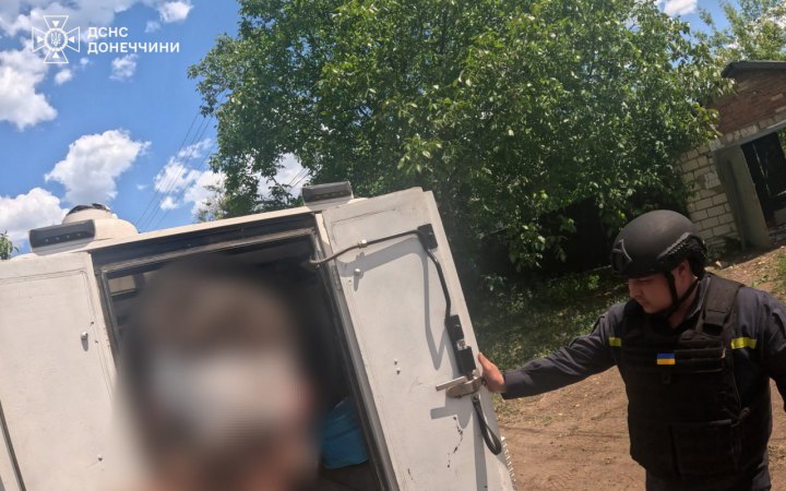 На Донеччині ворог двічі атакував рятувальників