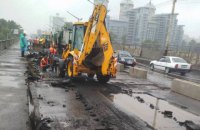 В Киеве начался капремонт моста Метро через Русановский пролив
