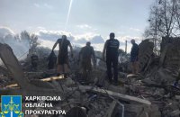 Від удару росіян ракетою “Іскандер” по кафе у селі Гроза загинуло 59 людей. Впізнання тіл загиблих завершено, – МВС України