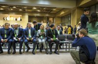 З усіма і проти всіх: як партії готуються до місцевих виборів