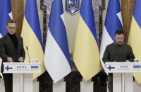 Зеленський про засуджувачів ударів по НПЗ в Росії: нехай приїдуть до Харкова і спробують там вижити
