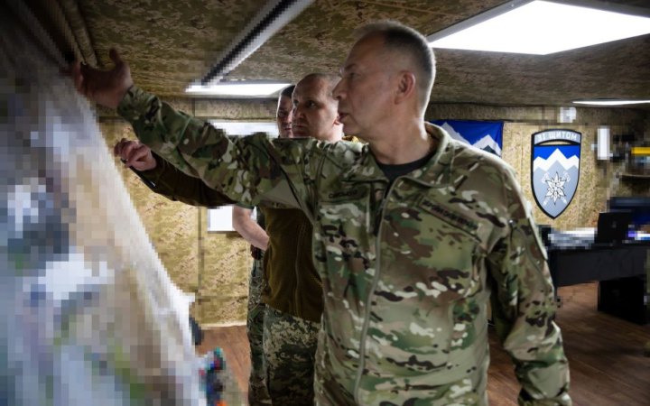 Сирський: ворог продовжує спроби прорвати оборону ЗСУ та вийти за межі Покровської агломерації