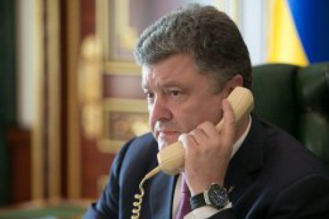 В АП рассказали о звонках Порошенко Путину 