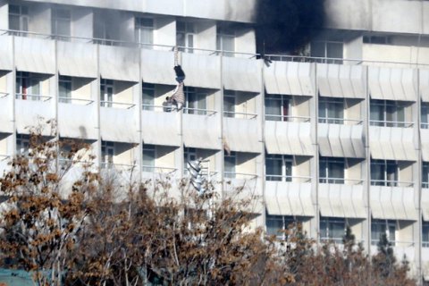 Число погибших при теракте в Кабуле возросло до 40