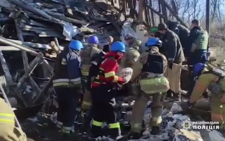 Унаслідок ворожого обстрілу Торецька поранені чотири працівниці шахти