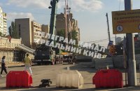 ​У Києві обвалилися кілька прольотів Дегтярівського мосту на Шулявці 
