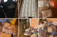Правоохоронці викрили організовану групу, яка виготовляла та збувала наркотики оптовими партіями по всій території України