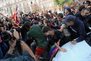 Евросуд требует от Украины принять закон о мирных собраниях