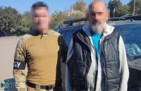 На Харківщині колаборант примушував співробітників очолюваного ним підприємства рити траншеї для окупантів
