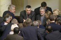 Оппозиция обсудит дальнейшие действия на Майдане, - Тягнибок