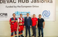 У Польщі відкрили медичний хаб для пацієнтів з України, яких евакуюють на лікування до європейських клінік