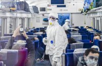 "Укрзалізниця" призначила ще два потяги для евакуації українців із Польщі
