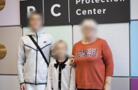 Ще двох українських дітей вдалося повернути додому, – Єрмак