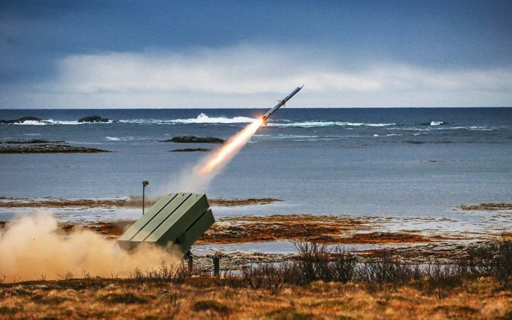 Новий пакет допомоги від США для України: додаткові боєприпаси для NASAMS та HIMARS, а також Javelin 