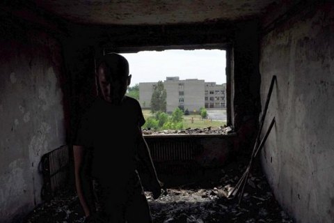 Штаб АТО показал последствия обстрела Красногоровки боевиками