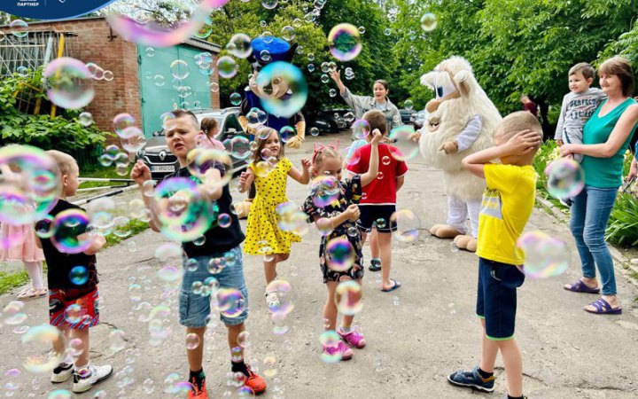 ​“Школа соціального робітника”: переселенців запрошують на безкоштовне навчання  