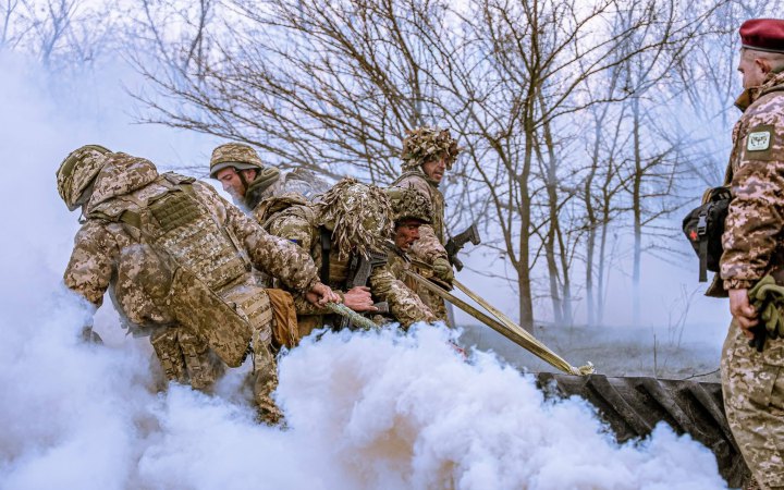 Сили оборони ліквідували майже 1500 окупантів, 119 артсистем і 2 гелікоптери