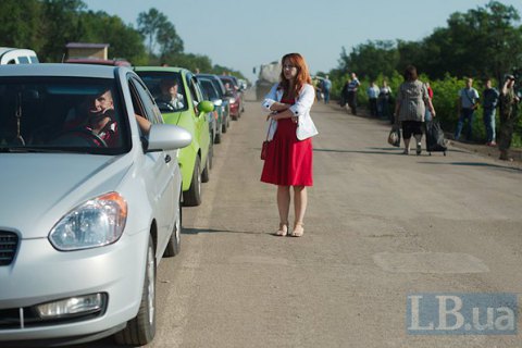 Влада заборонила перевозити в/з ОРДЛО товари вартістю понад 10 тис. гривень